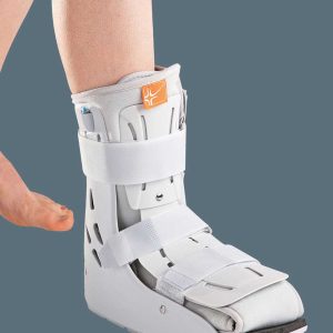 Orteza sztywna na goleń I stopę typu “Walker” krótka, pneumatyczna dwukomorowa Airstep Short