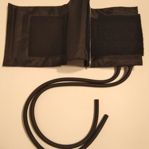 Universal blood pressure cuff with 2 hoses