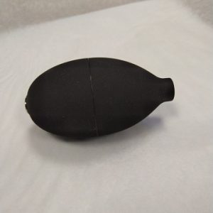 Blood pressure monitor balloon with valve