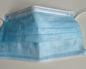 Maseczki chirurgiczne jednorazowe maseczka trzywarstwowa opakowanie 50 szt.