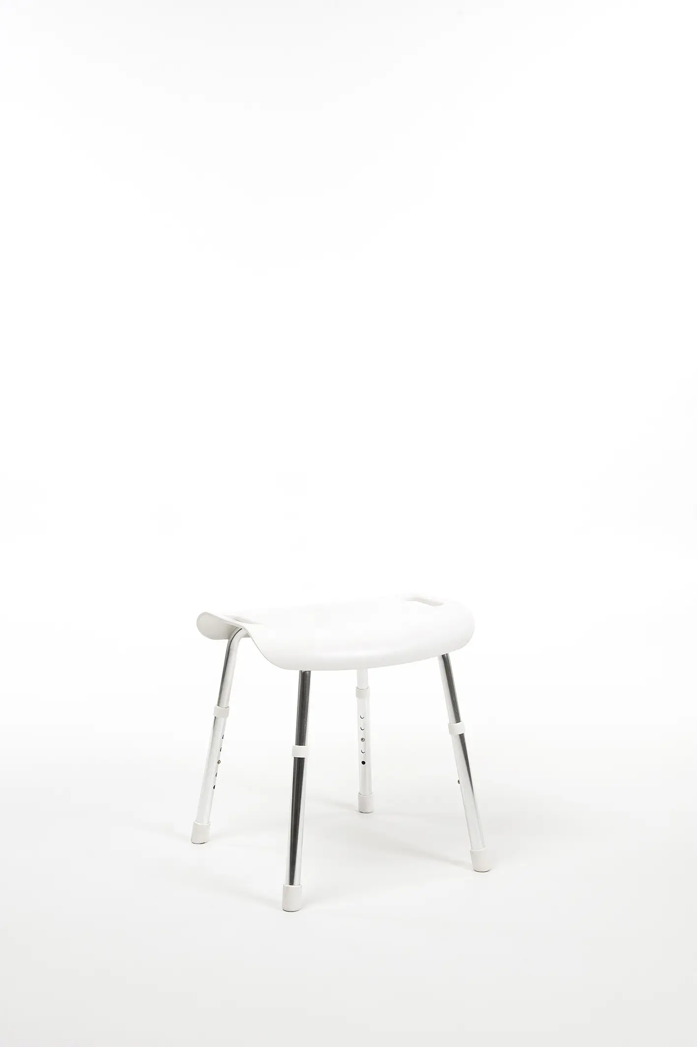 Shower stool rounded LORY Vermeiren - Image 1