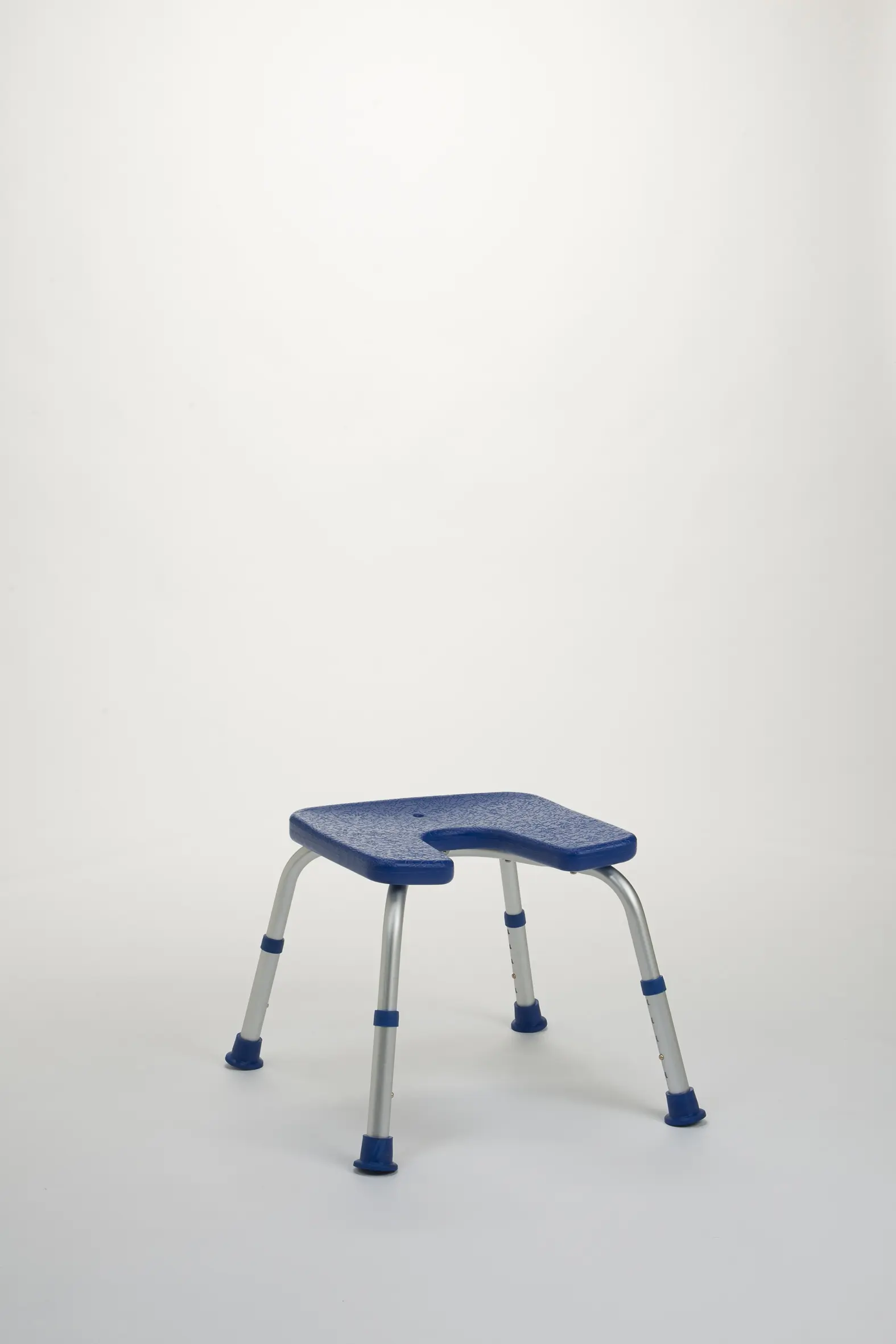 Shower stool with cut-out Sidney Vermeiren - Image 1